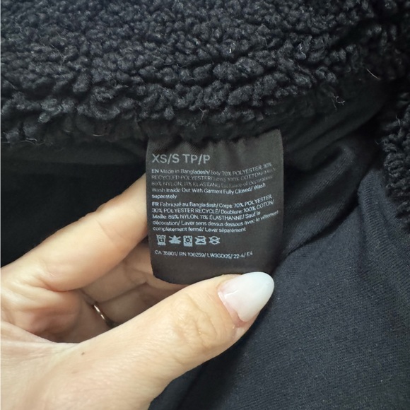 ❌SOLD❌ Lululemon Sherpa Sweater - Picture 2 of 3